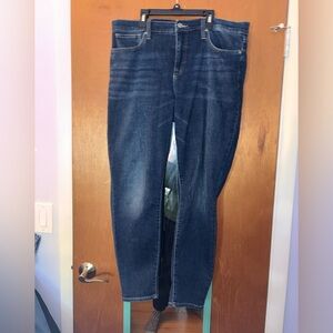 Lucky brand mid rise Ava skinny jeans